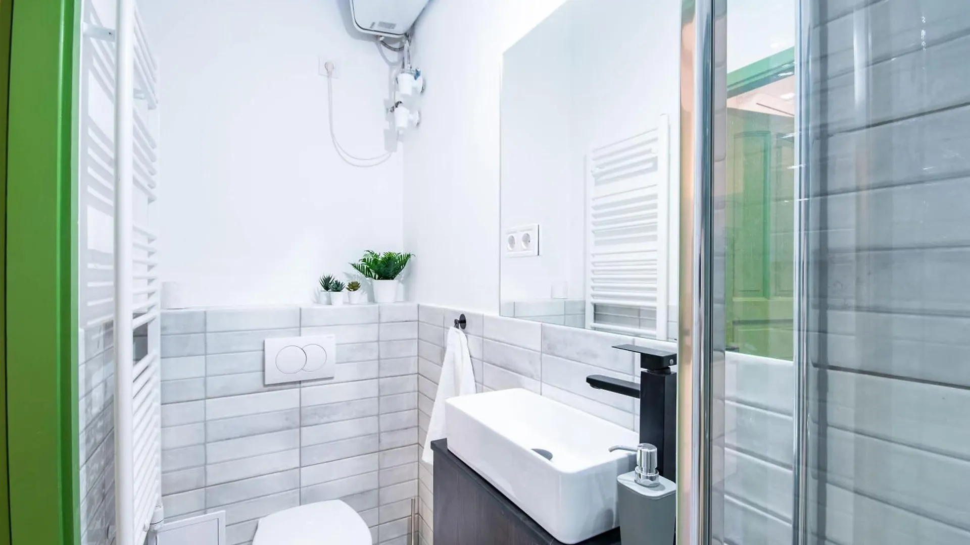公寓 Very Central - Calm Studio - Modern Design 布达佩斯