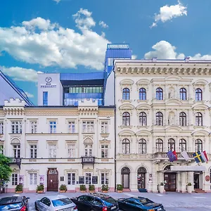 Hotel President, Budapeste