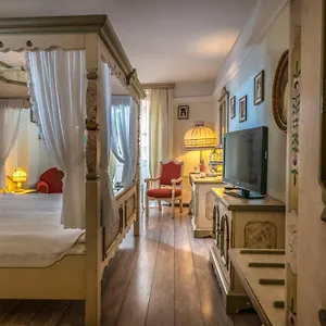Corvin Sissi Wing Otel
